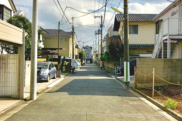 修正前面道路