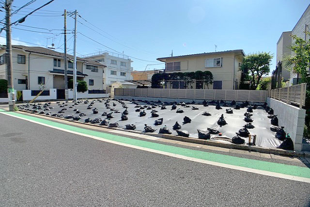 現地
