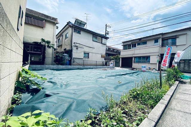 現地