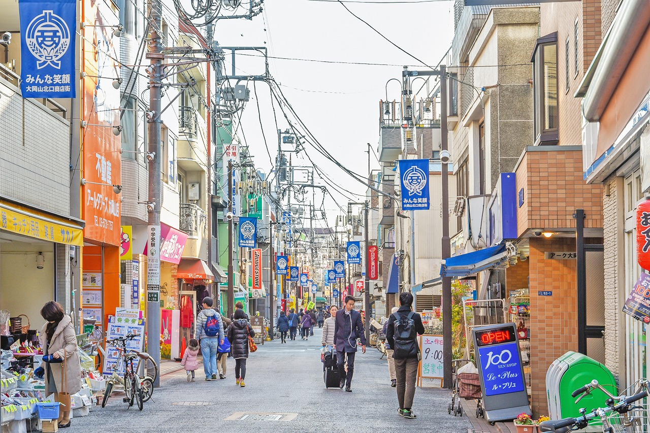 大岡山駅付近の商店街