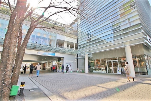 成城学園前駅