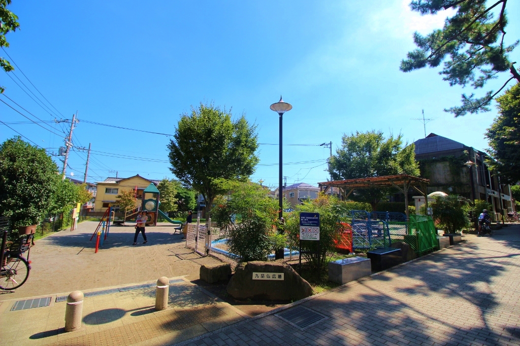 九品仏広場
